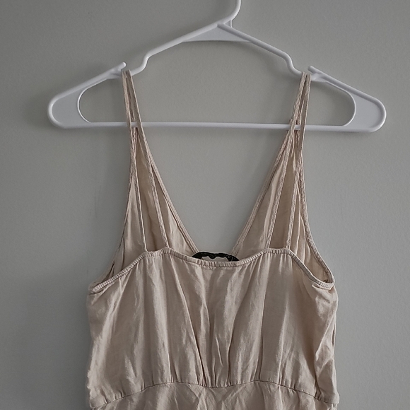 Beige Sleeveless Dress - Picture 3 of 5